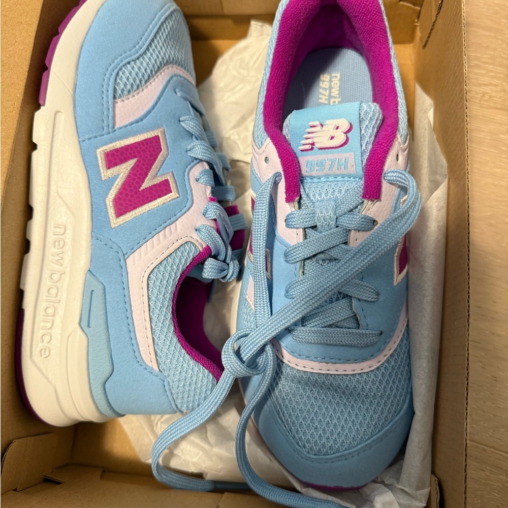 New Balance Blue and Pink Sneakers